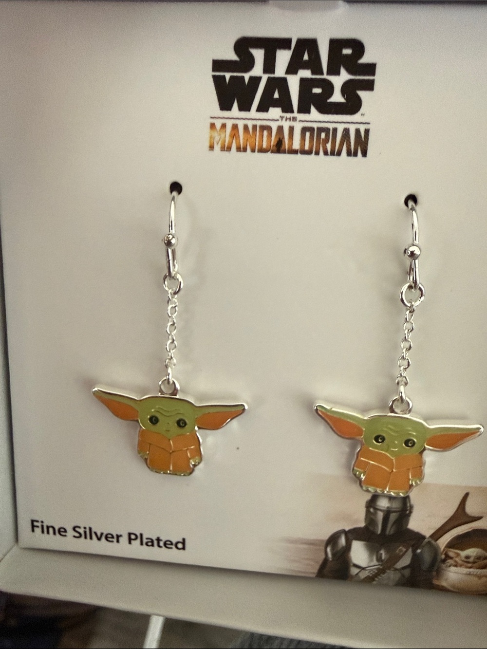 Star Wars The Mandalorian Baby Yoda “Grogu” Drop Earrings in Box *NWT - Picture 2 of 9